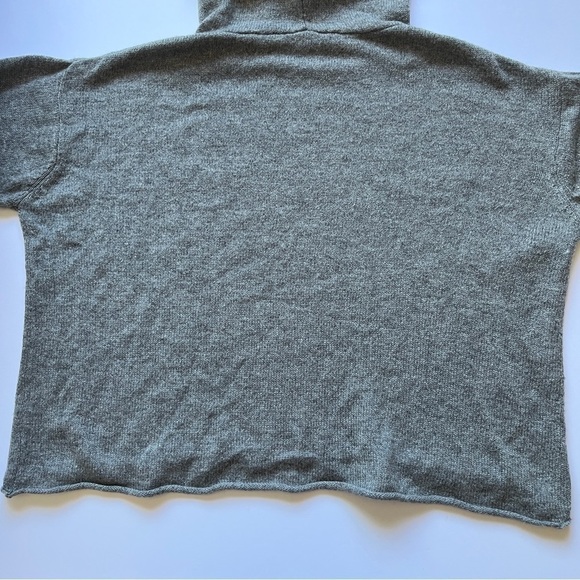 Brandy  Melville Giovanna Wool Hoodie Crop Sweater Gray Pullover Knit One Size - Picture 11 of 15